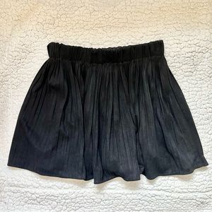 Black miniskirt with built-in shorts, Size S/M. Elastic Waistband!
